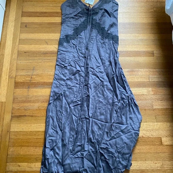 Zara Gray Sleeveless Dress - Picture 2 of 4